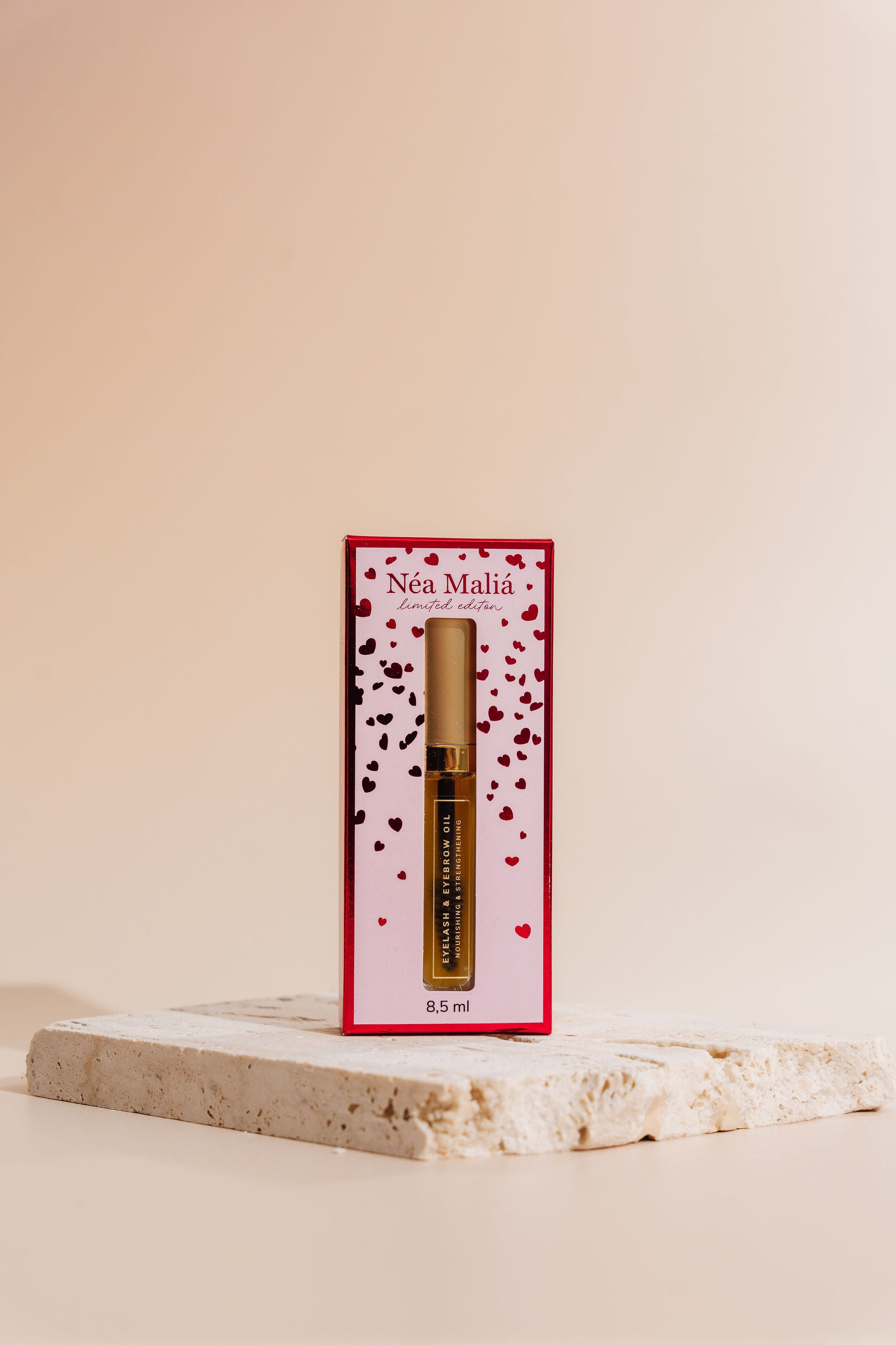 Olje za krepitev trepalnic in obrvi